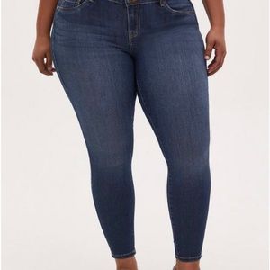 Torrid SZ 12R Jegging Skinny Super Stretch High-Rise Jean Cascade